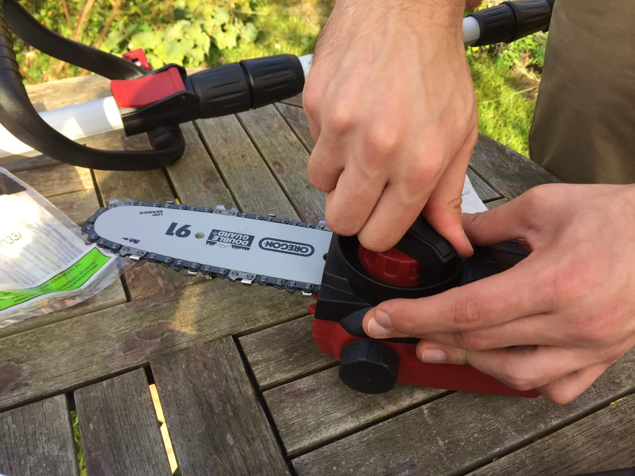 Einhell Akku Hochentaster und Heckenschere GE-HC 18 Li T Set