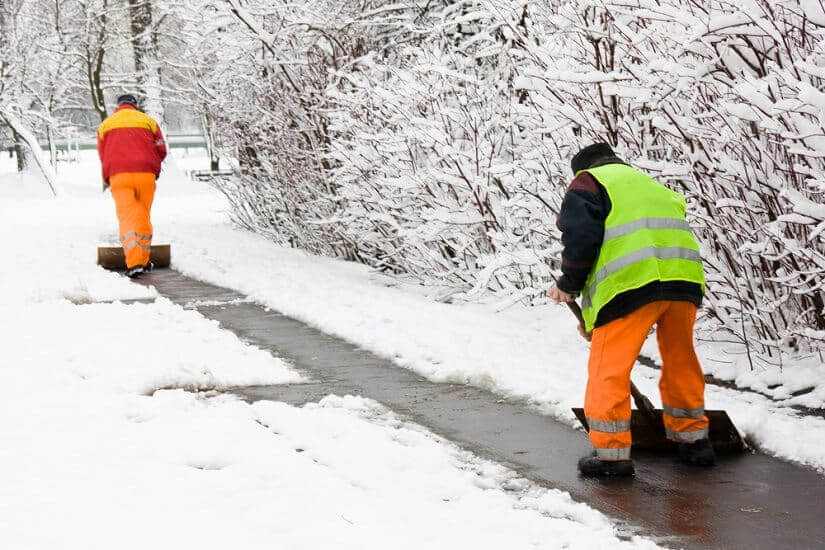 Streuwagen trotz Schneeschaufel noetig