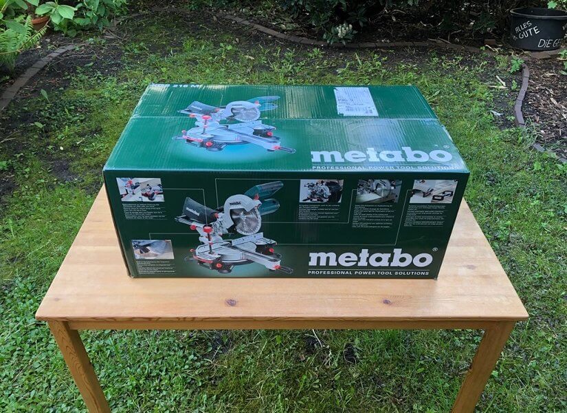 Unboxing der Metabo KGS 216 M