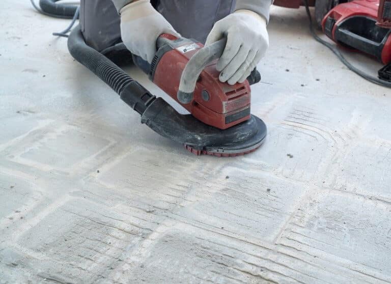 Betonboden schleifen Tipps & Anleitungen für Sie