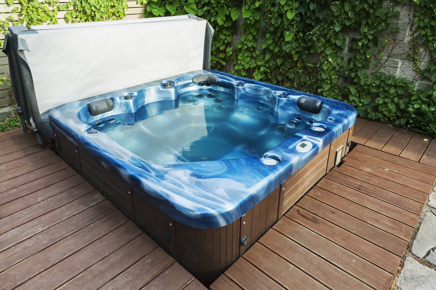 Whirlpool im Garten